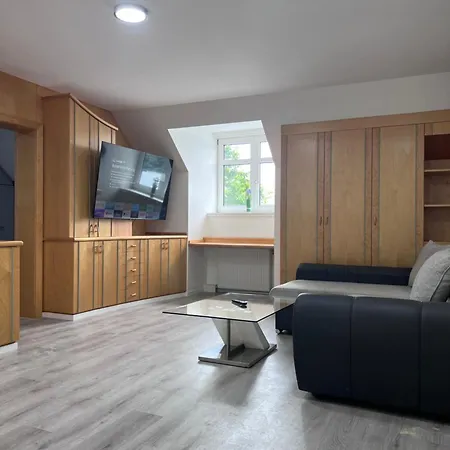 Royal Racing 1 Apartman